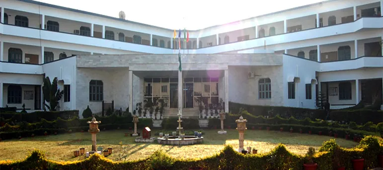 Amrapali Group of Institutes, Haldwani